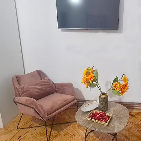 Cozy Studio In Noble House Main Square Cluj-Napoca Exterior photo